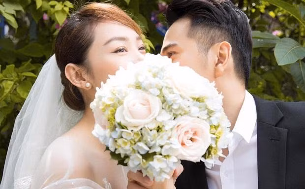 Hé lộ chân dung chú rể trong bộ ảnh cưới với Minh Hằng gây 'xôn xao' cộng đồng mạng
