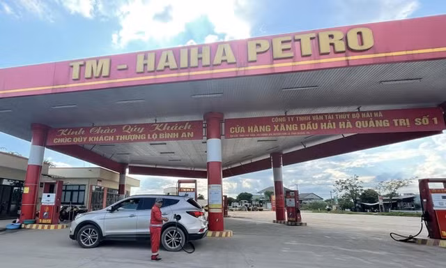 Tước giấy phép 16 thương nhân phân phối xăng dầu 