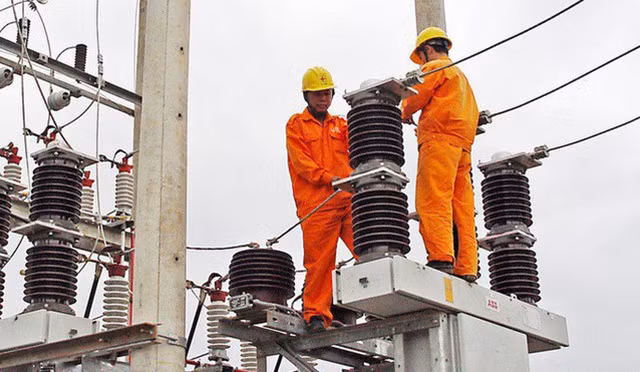 EVN muốn tính 10.000 tỷ đồng chênh lệch tỷ giá vào giá điện