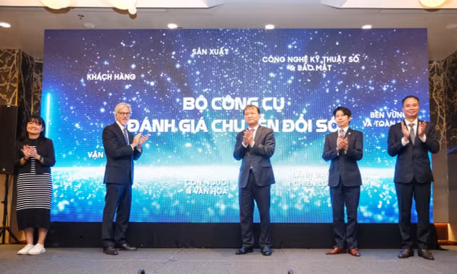 Ra mắt Bộ công cụ chuyển đổi số ngành công nghiệp chế biến, chế tạo và công nghiệp hỗ trợ Việt Nam