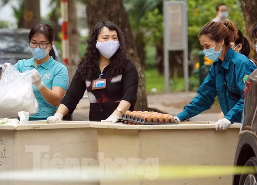 Bộ Công Thương khẳng định cung cấp đủ hàng hóa thiết yếu ngay cả khi cách ly một thành phố, cách ly một vài tỉnh, thành
