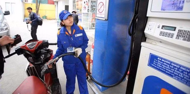 Bộ Công Thương đề xuất điều chỉnh giá xăng 10 ngày/lần