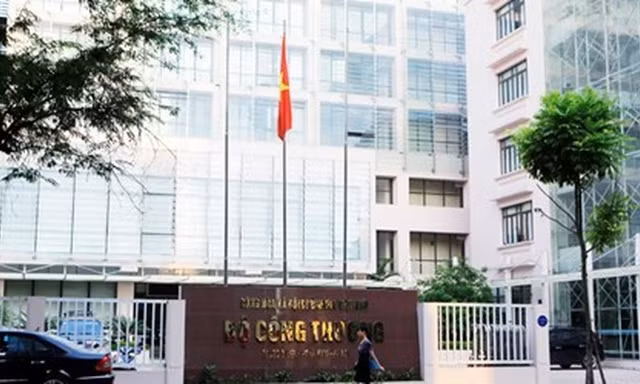 Bộ Công Thương “trảm” nhiều thủ tục hành chính, điều kiện kinh doanh