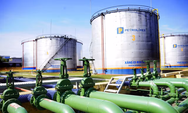 Petrolimex kiến nghị giảm đầu mối xăng dầu, tăng cường kiểm tra đột xuất 