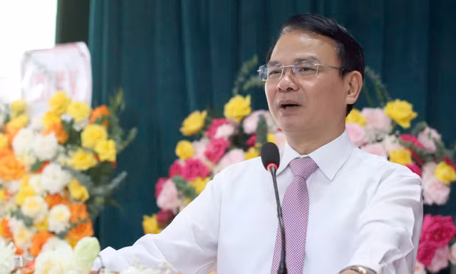 Bí thư Tỉnh ủy Phú Thọ đề nghị cán bộ gạt bỏ tâm tư về sắp xếp bộ máy, tập trung phục vụ Nhân dân 