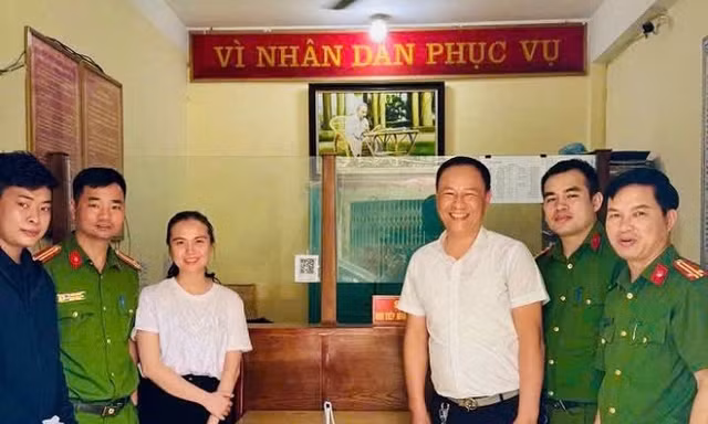 Quản lý nhà hàng trả gần nửa tỷ đồng cho người đánh rơi