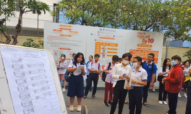 Trên 41% thí sinh thi vào trường Phổ thông Năng khiếu ĐHQG TPHCM bị điểm liệt môn toán chuyên