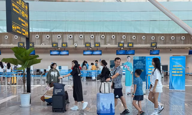 Sân bay Tân Sơn Nhất khuyến cáo hành khách