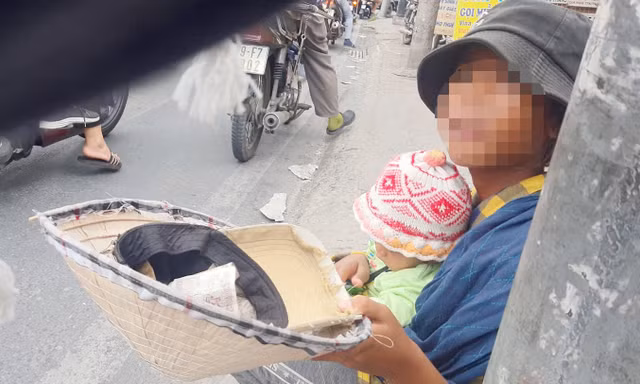 'Bí mật đằng sau trẻ em ăn xin ở TPHCM': Sở Lao động nói gì? 