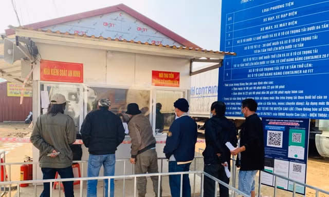 Khu trung chuyển hàng hóa Lạng Sơn- chốt kiểm dịch y tế ở biên giới -Ảnh: Duy Chiến 