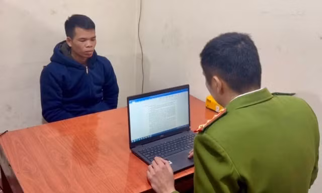 Đối tượng Huế tại cơ quan công an. 