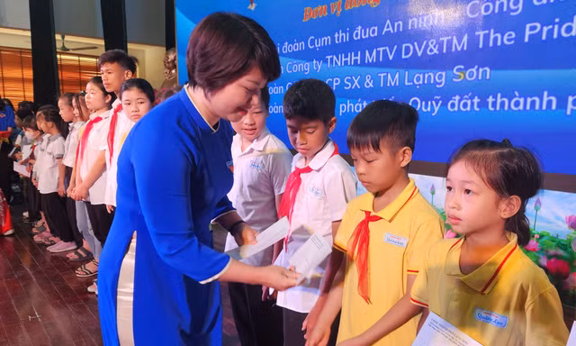 Mùa hè sôi động trên quê hương xứ Lạng