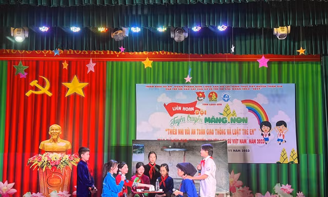 Sôi nổi Liên hoan an toàn giao thông. Ảnh: Duy Chiến 