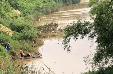 Vị trí tìm thấy thi thể người đàn ông xấu số.
