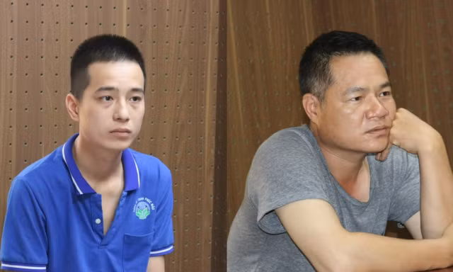 Hai đối tượng tại cơ quan công an. Ảnh: N.A