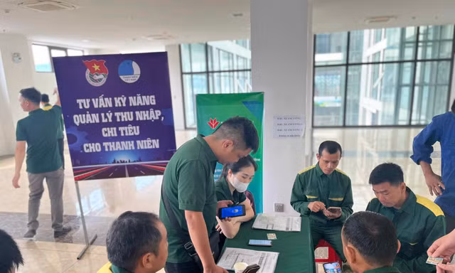 Sôi nổi ngày hội thanh niên công nhân Lạng Sơn. Ảnh: Duy Chiến 