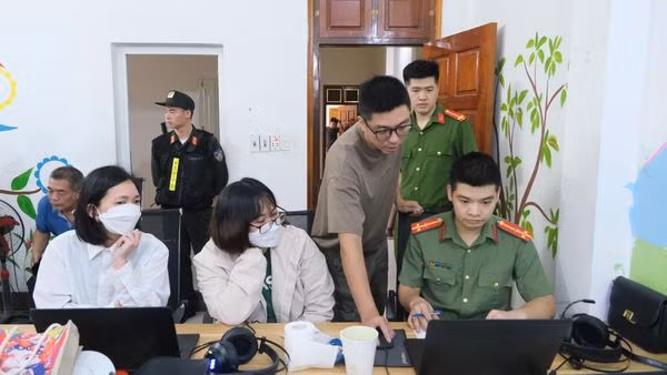 Đường dây giả danh nhân viên Shopee thực hiện 2.000 cuộc điện thoại lừa đảo mỗi ngày