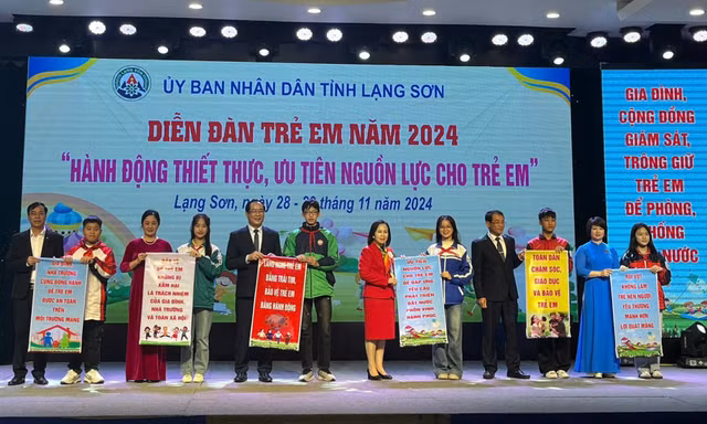 Trẻ em trao khuyến nghị, thông điệp cho lãnh đạo tỉnh Lạng Sơn.