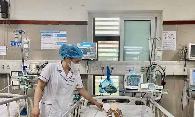 Bệnh nhân Đ đang được tích cực cấp cứu tại bệnh viện. 