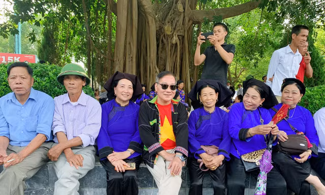 Hát Sli, Lượn mừng tết Độc lập ở thành phố Lạng Sơn 