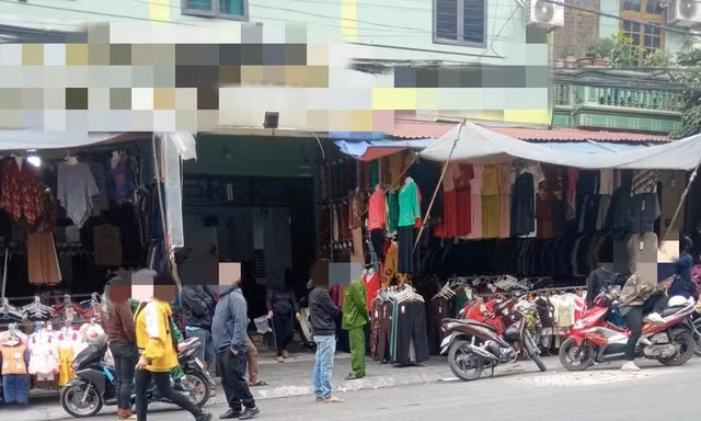 Công an Lạng Sơn điều tra nguyên nhân vụ việc .Ảnh: Duy Chiến 