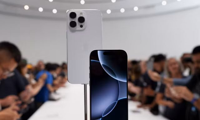 Chiếc iPhone 16 mới được ra mắt ngày 9/9. (Ảnh: AP)