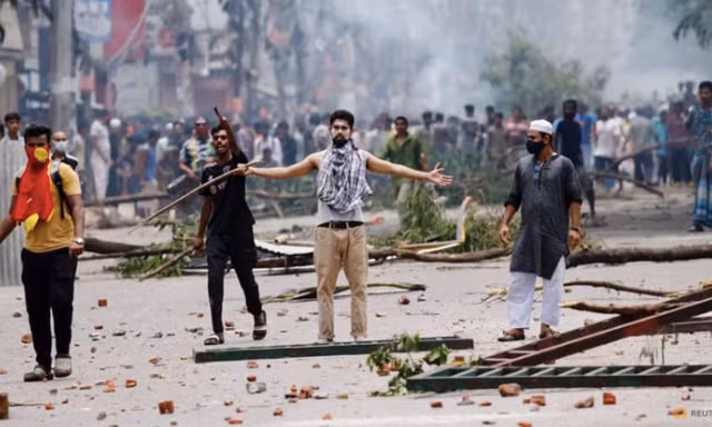 Hàng trăm người chết vì bạo loạn ở Bangladesh, Mỹ chuẩn bị sơ tán nhân viên ngoại giao