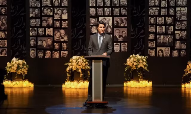 Thủ tướng Canada Justin Trudeau phát biểu tại lễ tưởng niệm các nạn nhân thiệt mạng trong vụ bắn rơi máy bay Ukraine. (Ảnh: Reuters)