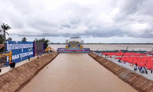 Lễ khởi công dự án kênh đào Funan Techo ngày 5/8. (Ảnh: Phnom Penh Post)