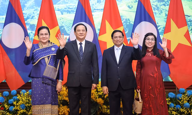 Thủ tướng Phạm Minh Chính chủ trì lễ đón Thủ tướng Lào thăm chính thức Việt Nam