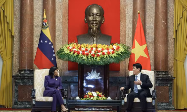 Chủ tịch nước Lương Cường tiếp Phó Tổng thống Venezuela Delcy Rodriguez Gomez. (Ảnh: Nhandan.vn)