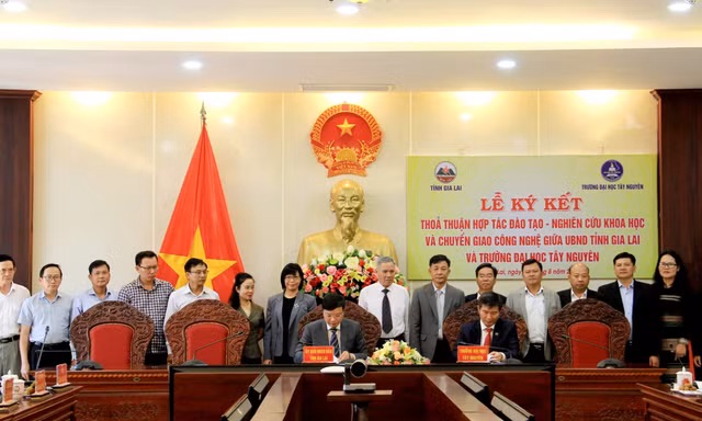 Tỉnh Gia Lai và Trường Đại học Tây Nguyên ký kết thỏa thuận hợp tác 