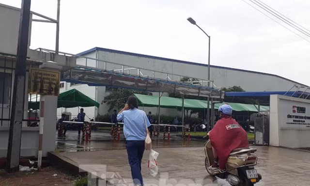 Công nhân Tenma Việt Nam vẫn làm việc bình thường ngày 26/5. Ảnh: Nguyễn Thắng 