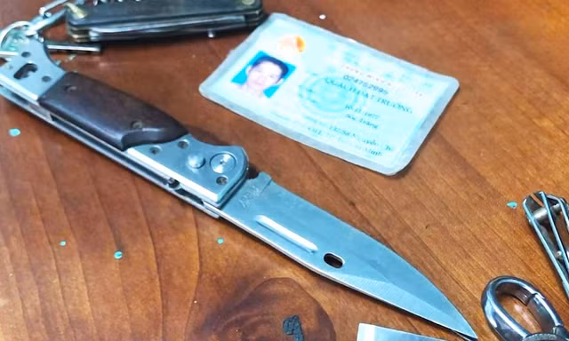 Bốn người mang hung khí ở Sài Gòn bị lực lượng 363 phát hiện