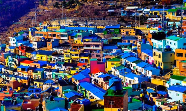 Làng bích họa đầy sắc màu độc đáo ở Hàn Quốc