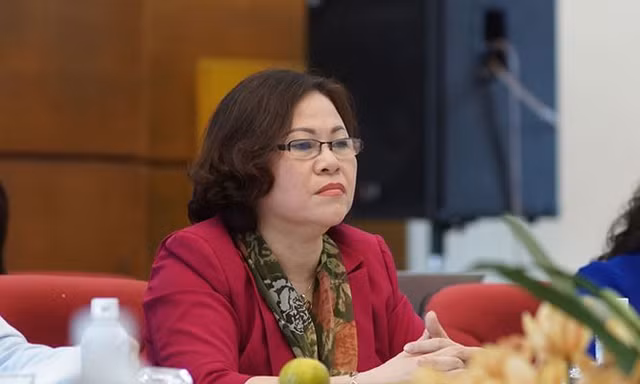 Để nữ sinh Song Toàn chuyển trường không phải là cách hay 