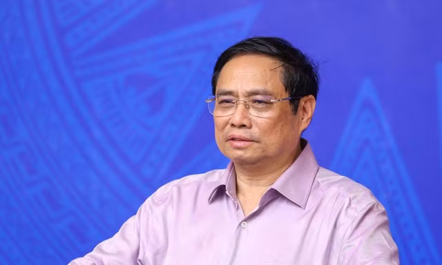 Thủ tướng: 'Thần tốc' hơn nữa các giải pháp bảo đảm thuốc, vật tư y tế