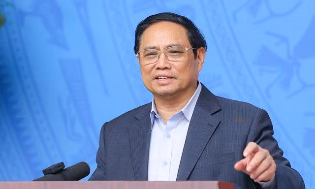 Thủ tướng: Giải quyết dứt điểm tình trạng thiếu thuốc, ai không dám làm thì đứng sang một bên