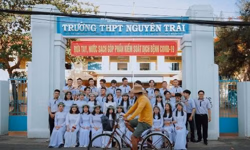 Thư gửi teen 12: Cần gì hơn cả kiến thức trong những ngày cuối cấp?