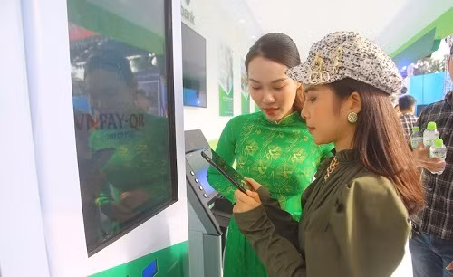 Sóng Festival “chốt đơn” ngày cuối với nhiều chương trình sale và dàn nghệ sĩ xịn xò