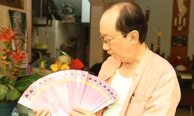 Tiến sỹ ảo thuật đầu tiên của VN kiêm nhạc sỹ Bolero nổi tiếng là ai?