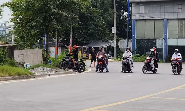 Vụ cư dân Rạch Chiếc tố bị lùa vào trạm thu phí: Thanh tra sở Giao thông TPHCM vào cuộc