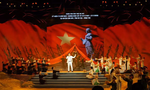 Chương trình nghệ thuật đặc biệt được tổ chức tại nơi 914 liệt sỹ đã hy sinh