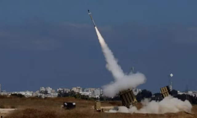 Hệ thống phòng thủ Vòm sắt của Israel bị kích hoạt nhầm. (Ảnh: Reuters)