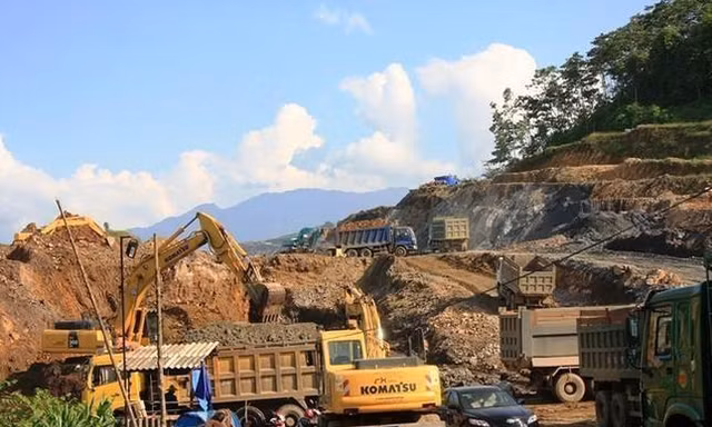 Vụ 'đào trộm' 1,5 triệu tấn quặng: Ai ký cấp phép cho Cty Lilama làm dự án khách sạn trên đất mỏ?