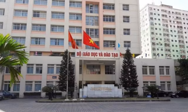 Đề nghị điều tra dấu hiệu lợi ích nhóm giữa Bộ GD&ĐT và Nhà xuất bản Giáo dục