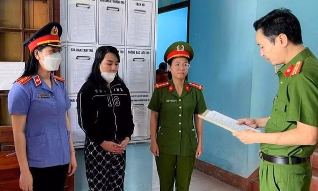 'Bể hụi' quay ra lừa đảo đáo hạn ngân hàng