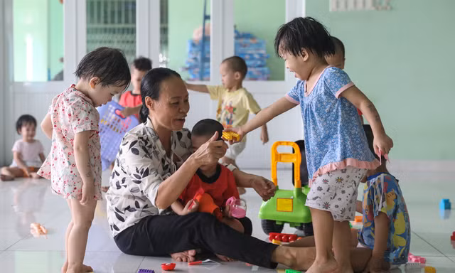 Cuộc sống trong ngôi nhà mới của những em bé bị bạo hành ở Mái ấm Hoa Hồng