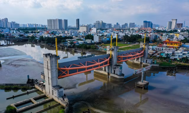 Cận cảnh siêu dự án chống ngập 10.000 tỷ 'chết chìm' ở TPHCM