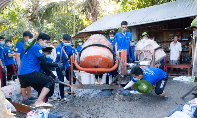 Chiến dịch hè tập trung xây dựng nông thôn mới và Bến Tre xanh